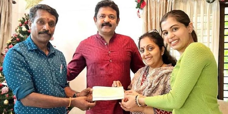 9 വീടുകള്ക്ക് ശൗചാലയം: സഹായവുമായി കൃഷ്ണകുമാറിന്റെ മക്കളുടെ ‘അഹാദിഷിക ഫൗണ്ടേഷന്’