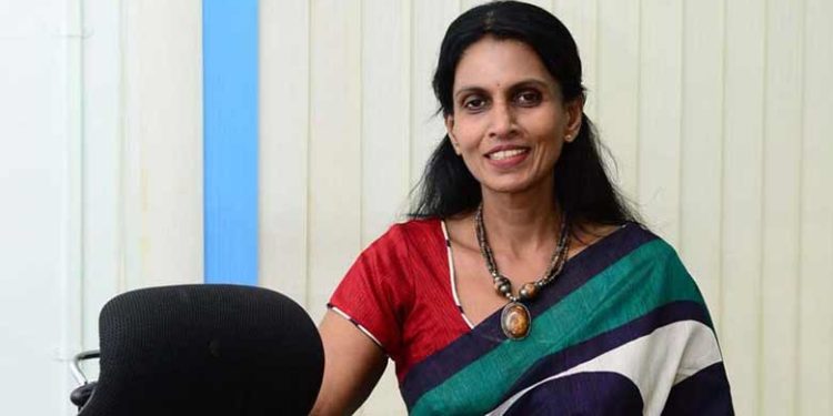 ഉന്നത ഉദ്യോഗസ്ഥർ വനിതാപോലീസുകാരെ ലൈംഗിക ചൂഷണത്തിനിരയാക്കുന്നു; വിവേചനത്തെ തുടർന്ന് രാജി വെക്കാനൊരുങ്ങി: വെളിപ്പെടുത്തി ആർ ശ്രീലേഖ