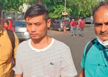 അമേരിക്കക്കാരി റോസ് മേരിയുമായി സൗഹൃദം, പിറന്നാൾ സമ്മാനത്തിനായി അടിച്ചുമാറ്റിയത് 1.6 കോടി രൂപ; ഒടുവിൽ പോലീസ് പിടിച്ചപ്പോൾ കള്ളി ‘കള്ളനായി’