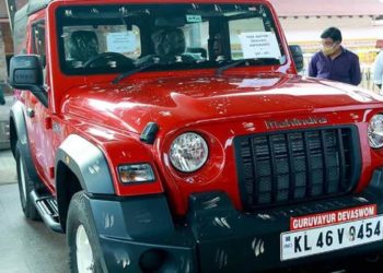 ഗുരുവായൂരപ്പന്റെ ‘ഥാര്‍’ ഇനി അങ്ങാടിപ്പുറത്തേക്ക്: 43 ലക്ഷത്തിന് സ്വന്തമാക്കി വിഘ്‌നേഷ് വിജയകുമാര്‍