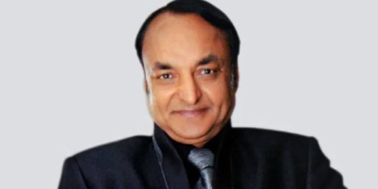 പാവപ്പെട്ടവരെ സഹായിക്കണം: 600 കോടിയുടെ സ്വത്ത് യുപി സര്ക്കാരിന് കൈമാറി ഡോക്ടര്