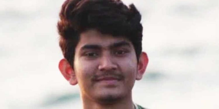 കോഴിക്കോട് മുക്കത്ത് ഈദ് ഗാഹിനിടെ വിദ്യാർത്ഥി കുഴഞ്ഞുവീണ് മരിച്ചു