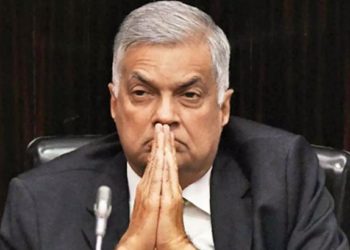 ശ്രീലങ്ക ആഭ്യന്തര കലാപം രൂക്ഷം: പ്രധാനമന്ത്രിയുടെ വസതിയ്ക്ക് തീയിട്ടു,വിക്രമസിംഗെ രാജിവെച്ചു