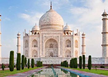 താജ്മഹൽ നിർമിക്കാൻ ഷാജഹാൻ ക്വട്ടേഷൻ സ്വീകരിച്ചില്ലല്ലോ; നാട്ടിലെ ഏത് കെട്ടിടവും തോന്നിയ പോലെ താനുണ്ടാക്കും; വിചിത്രവാദവുമായി മന്ത്രി