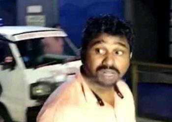 വിദ്യാർത്ഥിനിയെ സ്കൂളിൽ വെച്ച് പീഡിപ്പിക്കാൻ ശ്രമം; നിലവിളിച്ച് ഓടി രക്ഷപ്പെട്ട് പെൺകുട്ടി; പാലക്കാട് അധ്യാപകൻ അറസ്റ്റിൽ