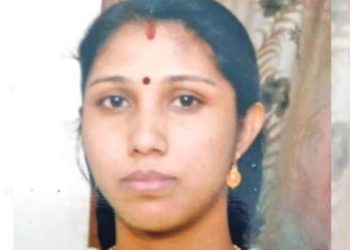 ഓണം ബംബറിന്റെ ഒന്നാം സമ്മാനം കൈയ്യിലൂടെ വഴുതി പോയി; രഞ്ജിതയ്ക്ക് സങ്കടമില്ല; ലഭിച്ചത് സമാശ്വാസ സമ്മാനമായ അഞ്ചുലക്ഷം!