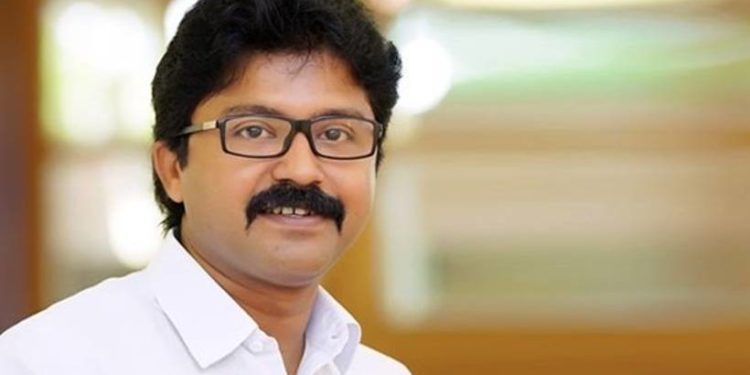 എല്‍ദോസ് കുന്നപ്പിള്ളി എംഎല്‍എ ദേഹോപദ്രവം ചെയ്തു; പീഡിപ്പിച്ചതിന് ശേഷം പണം വാഗ്ദാനം ചെയ്തു; യുവ അധ്യാപിക മജിസ്‌ട്രേറ്റിന് നല്‍കിയ മൊഴിയില്‍ ഗുരുതര ആരോപണങ്ങള്‍