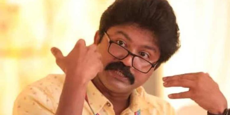 പരാതിക്കാരിയായ യുവതി എല്‍ദോസിന്റെ ഫോണ്‍ മോഷ്ടിച്ചു; എംഎല്‍എയുടെ ഭാര്യ പോലീസില്‍ പരാതി നല്‍കി; ഒളിവില്‍ പോയി എംഎല്‍എ!