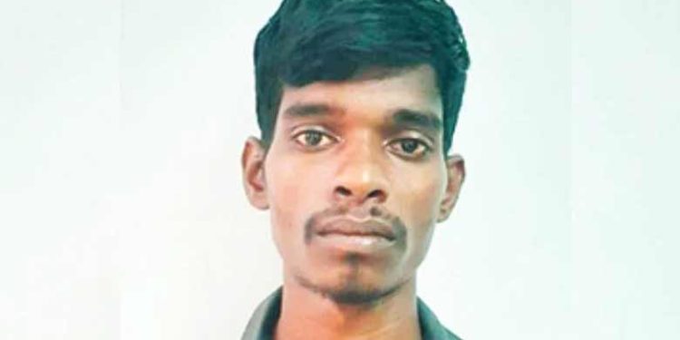 വീട്ടില്‍ അവശനിലയില്‍ കണ്ടെത്തിയ 52കാരന്‍ മരിച്ച സംഭവം കൊലപാതകം; മകന്റെ അടിയേറ്റ് മരിച്ചതെന്ന് പോലീസ്; യുവാവ് പിടിയില്‍