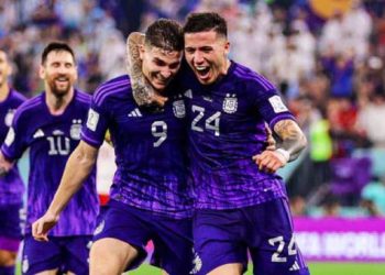 പോളണ്ടിനെ കുറിച്ച് ഒരക്ഷരം മിണ്ടരുത്! അര്‍ജന്റീന പ്രീ-ക്വാര്‍ട്ടറില്‍; രണ്ട് ഗോള്‍ വിജയം