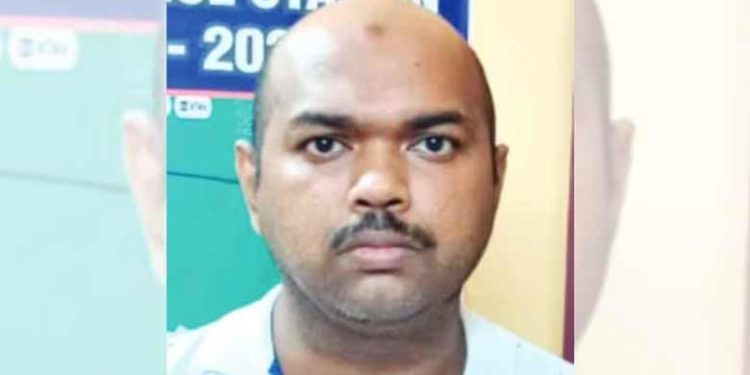 പൈലറ്റ് അമല്‍! വ്യാജ പ്രൊഫൈലുണ്ടാക്കി; വിവാഹാലോചന വഴി തട്ടിയത് ലക്ഷങ്ങള്‍; മലപ്പുറം സ്വദേശി പിടിയില്‍