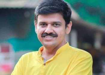 യൂസഫലിയോ രവി പിള്ളയോ മമ്മൂട്ടിയോ മോഹന്ലാലോ ബിവറേജില് ക്യൂ നില്ക്കുന്നത് കണ്ടിട്ടുണ്ടോ? സന്ദീപ് വാര്യര്