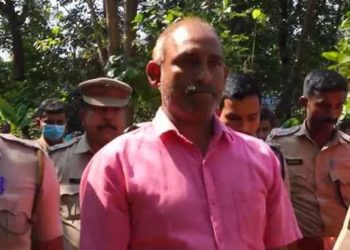 കാലടിയില് വീടിനുള്ളില് മരിച്ചനിലയില് കണ്ടെത്തിയ വീട്ടമ്മയുടെത് കൊലപാതകം; ഭര്ത്താവ് കുറ്റം സമ്മതിച്ചു