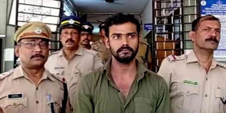 ഒൻപതാം ക്ലാസ് തൊട്ട് പ്രണയം; കൊല്ലത്ത് പതിനേഴുകാരി ആത്മഹത്യ ചെയ്ത കേസിൽ ആൺസുഹൃത്ത് ബംഗളൂരുവിൽ പിടിയിൽ