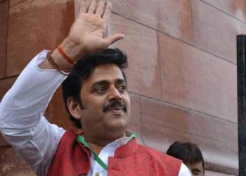 സിനിമയിലെ ശക്തയായ സ്ത്രീ കാപ്പി കുടിക്കാൻ രാത്രി വരണമെന്ന് ആവശ്യപ്പെട്ടു; കാസ്റ്റിങ് കൗച്ച് അനുഭവം വെളിപ്പെടുത്തി നടനും എംപിയുമായ രവി കിഷൻ