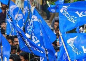 പൊട്ടിത്തെറികൾക്ക് ഒടുവിൽ കെഎസ്‌യു  ജംബോ പട്ടിക റദ്ദാക്കി; വിവാഹിതരും പ്രായപരിധി പിന്നിട്ടവരും പുറത്ത് തന്നെ; അലോഷ്യസ് സേവിയറിന് പ്രായപരിധി