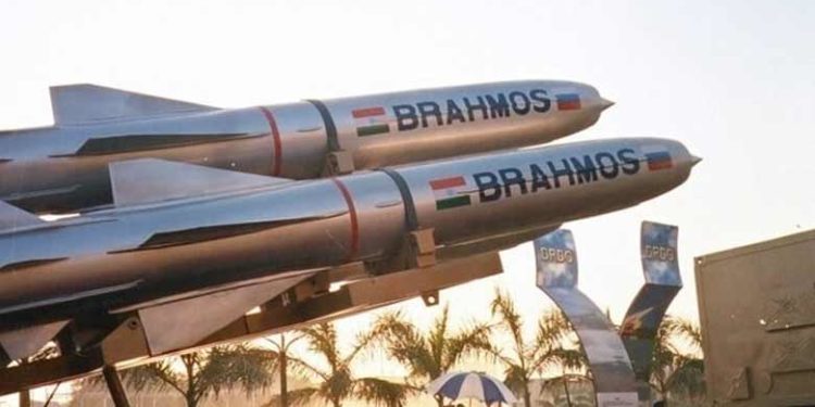ബ്രഹ്മോസ് മിസൈൽ അബദ്ധത്തിൽ പാകിസ്താനിലേക്ക് തൊടുത്ത സംഭവം; രാജ്യത്തിന് നഷ്ടം 24 കോടി; 23 വർഷത്തിനിടെ ആദ്യം