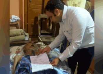 കിടപ്പിലായ പിതാവിനെ പരിചരിച്ചില്ല; ദേഹോപദ്രവം ചെയ്ത മകന് നല്‍കിയ വസ്തുവിന്റെ ആധാരം റദ്ദാക്കി കലക്ടര്‍