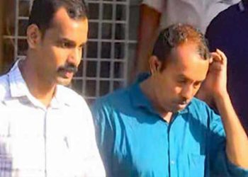 മറ്റ് ജീവനക്കാർ അറിയാതെ ലക്ഷങ്ങൾ സുരേഷ് കുമാർ കൈക്കൂലി വാങ്ങുമോ; പാലക്കയം കൈക്കൂലി കേസ് കൂടുതൽ പേരിലേക്ക് അന്വേഷണം; അപമാനമെന്ന് മുഖ്യമന്ത്രി