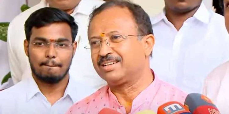 ‘തിരഞ്ഞെടുപ്പ് കർണാടകത്തിൽ, ഞാൻ കേരളത്തിലെ നേതാവാണ്, വിദേശകാര്യത്തെ കുറിച്ച് വേണെങ്കിൽ സംസാരിക്കാം’; തോൽവിയോട് പ്രതികരിക്കാൻ മടിച്ച് വി മുരളീധരൻ