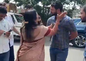 അനധികൃത കുടിയേറ്റം ഒഴിപ്പിച്ചു; യുവഎഞ്ചിനീയറുടെ മുഖത്തടിച്ച് വനിതാ എംഎൽഎ; സംഭവം മഹാരാഷ്ട്രയിൽ