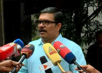 ഭേദമാക്കാൻ പറ്റാത്ത രോഗങ്ങളുള്ള തെരുവുനായ്ക്കളെ ദയാവധത്തിന് ഇരയാക്കും; കേരളത്തിൽ തെരുവുനായ ഭീഷണി ഗുരുതരം: മന്ത്രി എംബി രാജേഷ്