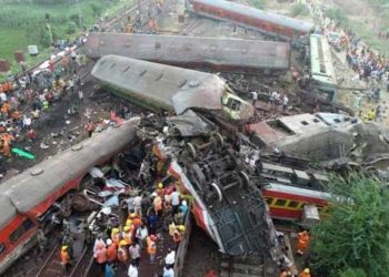 ‘ട്രെയിൻ അപകടത്തിൽ അമ്മ മരണപ്പെട്ടു, നഷ്ടപരിഹാരമായി സർക്കാർ ജോലി വേണം’; വ്യാജ അവകാശ വാദവുമായി റെയിൽവേ മന്ത്രിയെ തേടി എത്തിയ യുവാവ് അറസ്റ്റിൽ