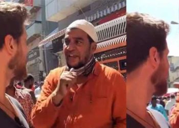 വീഡിയോ ചിത്രീകരിക്കുന്നതിനിടെ ഡച്ച് യൂട്യൂബർക്ക് നേരെ കൈയ്യേറ്റം; ഇന്ത്യയിലെ കള്ളന്മാരുടെ വിപണിയിൽ ആക്രമിക്കപ്പെട്ടെന്ന തലക്കെട്ടോടെ വീഡിയോ പുറത്ത്