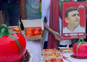 തക്കാളി കേക്ക് മുറിച്ച് അഖിലേഷ് യാദവിന്റെ ജന്മ ദിനം ആഘോഷിച്ച് പ്രവര്‍ത്തകര്‍; തക്കാളി വിതരണവും നടത്തി