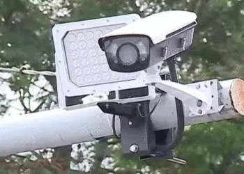 ‘എഐ ക്യാമറ പദ്ധതി ഇന്ത്യയ്ക്ക് മാതൃക’ ; കേരള മാതൃകയില് എഐ ക്യാമറകള് സ്ഥാപിക്കാന് ഒരുങ്ങി മഹാരാഷ്ട്ര