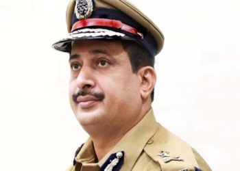 പുരാവസ്തു തട്ടിപ്പ് കേസ്: ഐജി ലക്ഷ്മണ് അറസ്റ്റില്