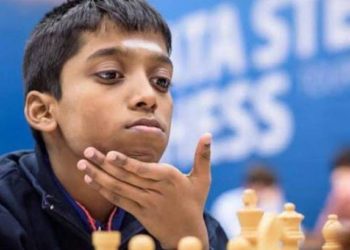 18ാം പിറന്നാളിന് ഇരട്ടി മധുരം: ലോകചെസില് ഹികാരു നകാമുറയെ അട്ടിമറിച്ച് രണ്ടാം സ്ഥാനത്ത് പ്രജ്ഞാനന്ദ, അഭിനന്ദിച്ച് വിശ്വനാഥന് ആനന്ദ്