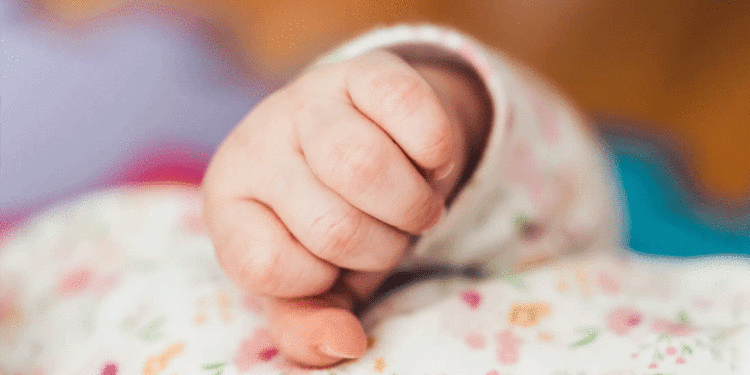 കുഞ്ഞിന്റെ കരച്ചില്‍ നിര്‍ത്താന്‍ പാല്‍ കുപ്പിക്കുള്ളില്‍ മദ്യം നിറച്ച് നല്‍കി; അമ്മ അറസ്റ്റില്‍