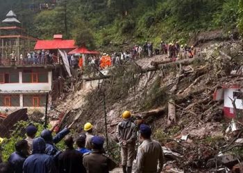 ഹിമാചലില്‍ കനത്ത മഴയില്‍ ക്ഷേത്രം തകര്‍ന്നുവീണു: ഒമ്പത് പേര്‍ക്ക് ദാരുണാന്ത്യം