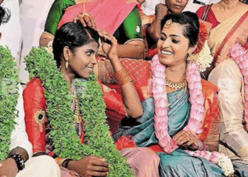 ഒരു കതിര്‍മണ്ഡപത്തില്‍ രണ്ട് വിവാഹം! മകളുടെ വിവാഹത്തിനൊപ്പം ആദിവാസി യുവതിയുടെ കല്യാണം നടത്തി പഞ്ചായത്ത് പ്രസിഡന്റ്! മാതൃക