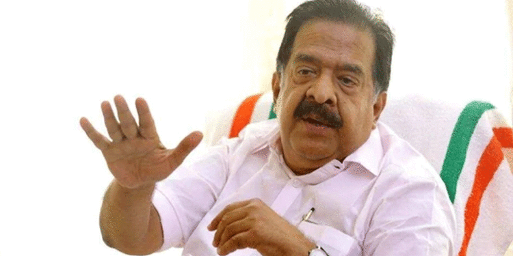 ഇടതു ഭരണത്തിന്റെ ആണിക്കല്ല് ഇളകുന്നു, ഭൂരിപക്ഷം 50,000 കടക്കും; രമേശ് ചെന്നിത്തല
