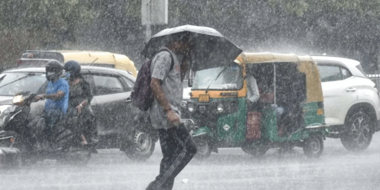 കേരളത്തില്‍ മഴ മുന്നറിയിപ്പ്; രണ്ട് ജില്ലകളില്‍ യെല്ലോ അലര്‍ട്ട്