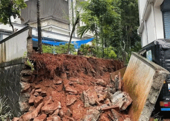 അയല്‍വാസിയുടെ വീടിന്റെ ചുറ്റുമതില്‍ ഇടിഞ്ഞുവീണ് ഒമ്പത് വയസ്സുകാരിക്ക് പരിക്കേറ്റു, സംഭവം കൊടുവള്ളിയില്‍