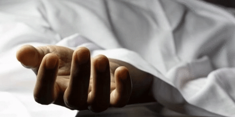 അധ്യാപകര്‍ വഴക്കു പറഞ്ഞു; പത്താം ക്ലാസ് വിദ്യാര്‍ത്ഥി സ്‌കൂള്‍ കെട്ടിടത്തില്‍ നിന്ന് ചാടി ജീവനൊടുക്കി