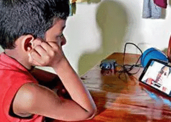 നിപ; കോഴിക്കോട് ജില്ലയില്‍ ഇന്ന് മുതല്‍ ക്ലാസുകള്‍ ഓണ്‍ലൈനില്‍
