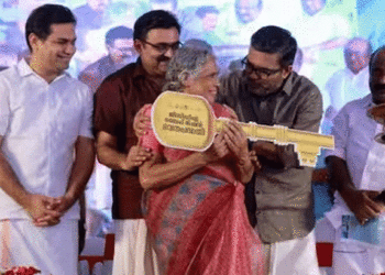 മഴക്കാലത്തെ നരകജീവിതത്തിന് അവസാനം! പി ആന്‍ഡ് ടി കോളനിയിലെ 83 കുടുംബങ്ങള്‍ ഇനി ഫ്ളാറ്റിലേക്ക്