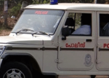 കോഴിക്കോട് യുവാവിനെ കാറില് കയറ്റി കൊണ്ടുപോയി ക്രൂരമായി മര്ദ്ദിച്ച് വഴിയില് തള്ളി; രണ്ട് പേര് പിടിയില്