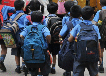 നിപ ഭീതി ഒഴിയുന്നു; കോഴിക്കോട് കണ്ടെയ്ന്മെന്റ് സോണ് ഒഴികെയുള്ള സ്ഥലങ്ങളിലെ സ്കൂളുകള് ഇന്ന് തുറക്കും