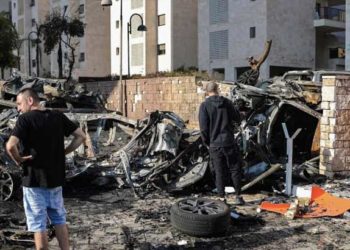 റോക്കറ്റ് ആക്രമണത്തില്‍ മരണവും പരിക്കും; നുഴഞ്ഞുകയറിയവര്‍ ഇസ്രായേലികളെ ബന്ധികളാക്കി; ഹമാസിനെതിരെ യുദ്ധം പ്രഖ്യാപിച്ച് ഇസ്രായേല്‍