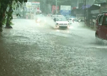 കനത്ത മഴ, 11 ജില്ലകളില് യെല്ലോ അലര്ട്ട്; മലയോര മേഖലയില് ജാഗ്രത നിര്ദേശം