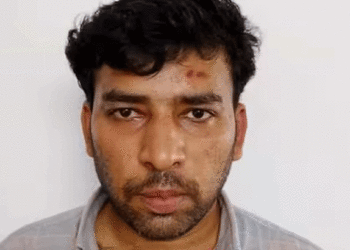 പകല് ഓട്ടോ ഓടിക്കുന്ന മാന്യന്, രാത്രിയില് വീടുകളിലെത്തി ഒളിഞ്ഞുനോട്ടം; യുവാവിനെ നാട്ടുകാര് പിടികൂടി പോലീസിനെ ഏല്പ്പിച്ചു