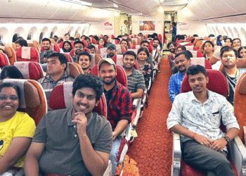 ഓപ്പറേഷന്‍ അജയ്: ഇസ്രയേലില്‍ നിന്നും ആദ്യവിമാനം ഡല്‍ഹിയിലെത്തി; സംഘത്തില്‍ 9 മലയാളികളടക്കം 212 പേര്‍