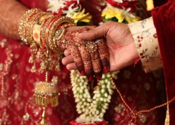 അഗ്‌നിയെ ഏഴ് വട്ടം വലം വയ്ക്കാത്ത ഹിന്ദു വിവാഹത്തിന് സാധുതയില്ല; അലഹബാദ് ഹൈക്കോടതി