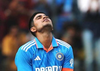 ലോകകപ്പില്‍ ഇന്ത്യയ്ക്ക് തിരിച്ചടി, മികച്ച ഫോമിലുള്ള ശുഭ്മന്‍ ഗില്ലിന് ഡെങ്കിപ്പനി; ഓസ്‌ട്രേലിയയ്ക്ക് എതിരായ മത്സരം നഷ്ടമാകും