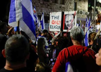 ബന്ദികളുടെ മോചനം വൈകുന്നു; ഇസ്രയേലിൽ നെതന്യാഹുവിന്റെ രാജി ആവശ്യപ്പെട്ട് ജനരോഷം; ഗാസ വിഭജിച്ചെന്ന് ഇസ്രയേൽ സേന